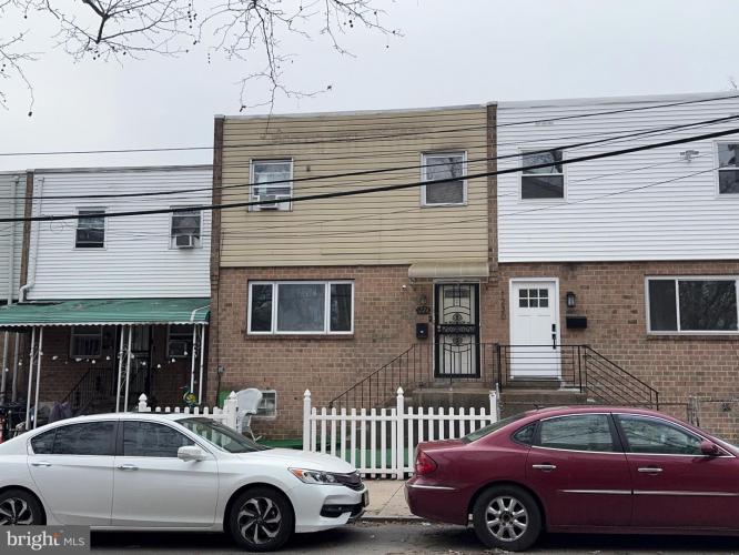 Photo of 1228 W Susquehanna Avenue, Philadelphia PA