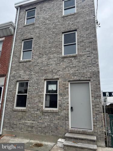 Photo of 2713 Pratt Street, Philadelphia PA