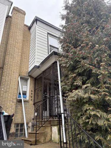 Photo of 5963 Palmetto Street