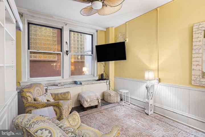 Photo of 1324 Locust Street 622, Philadelphia PA