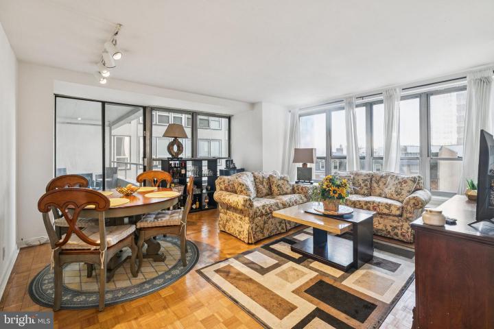 Photo of 224 W Rittenhouse Square 501, Philadelphia PA