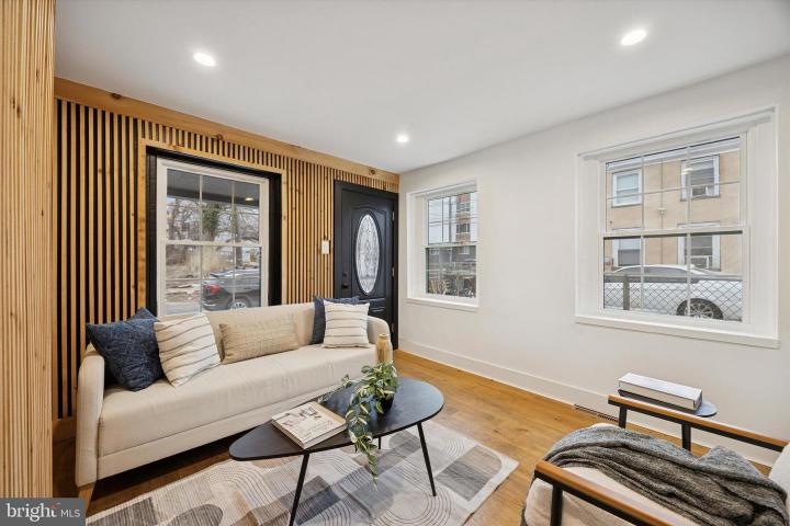 Photo of 2047 N Randolph Street, Philadelphia PA