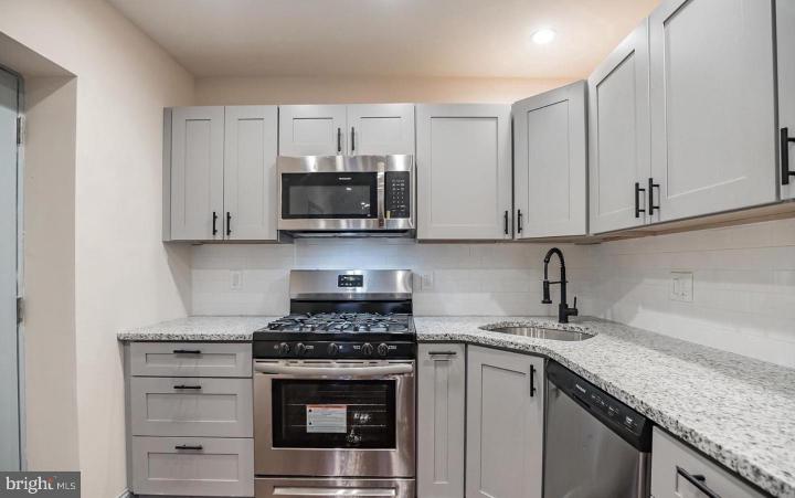 Photo of 2046 E Stella Street