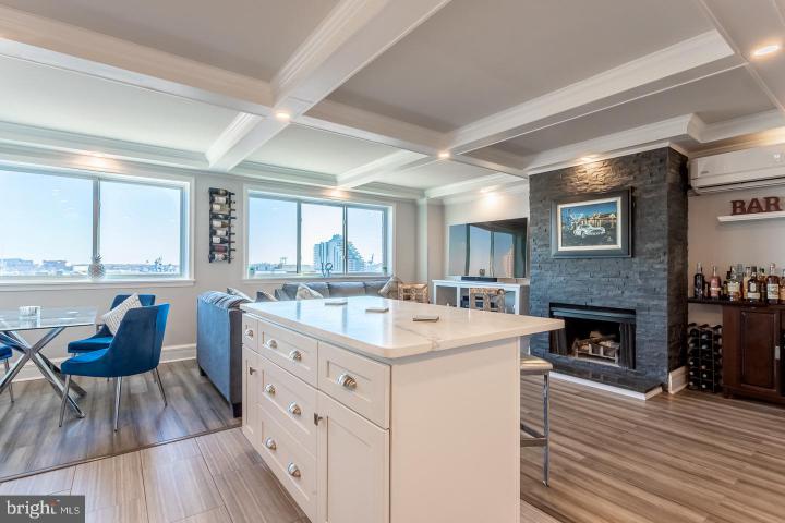 Photo of 200 Lombard Street 709