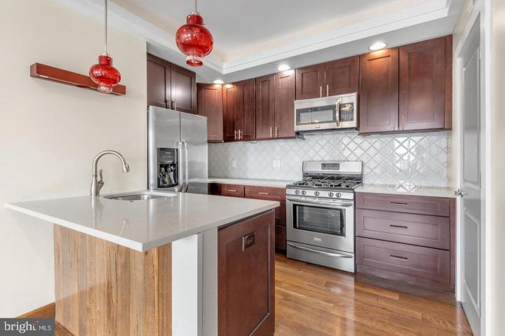 Photo of 1241 Buttonwood Street 4c