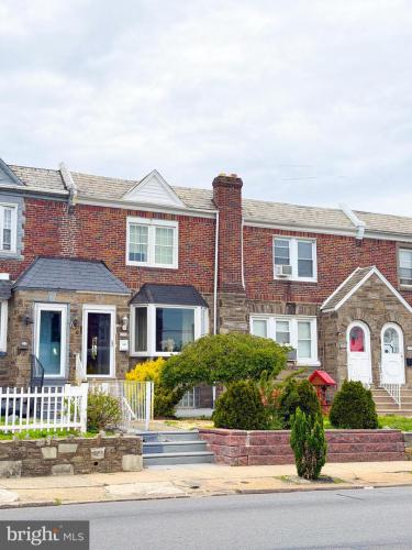 Photo of 4740 Levick Street