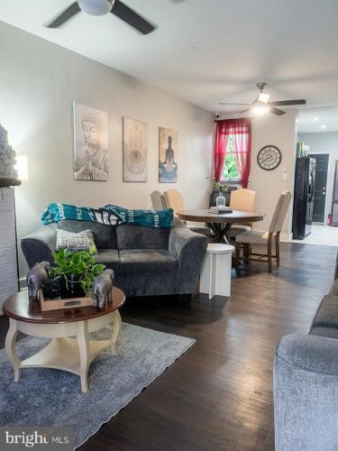 Photo of 1802 E Russell Street