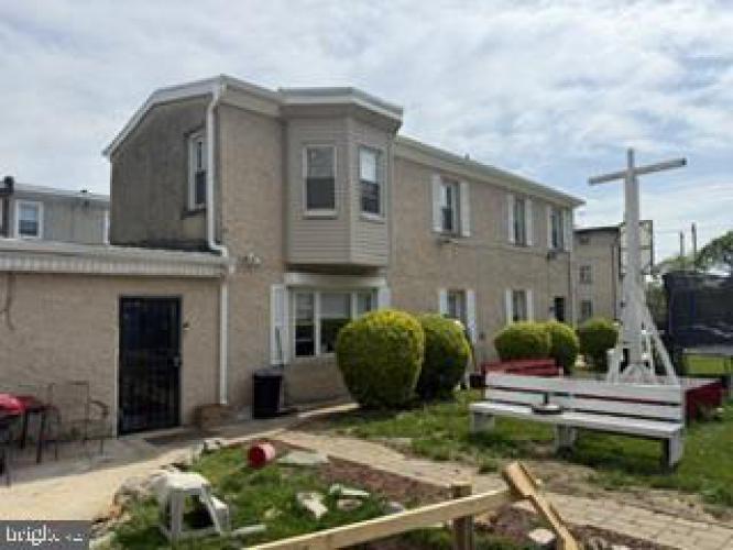 Photo of 229 E Price Street