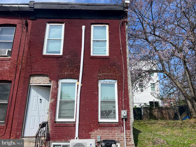 Photo of 2536 N Warnock Street, Philadelphia PA