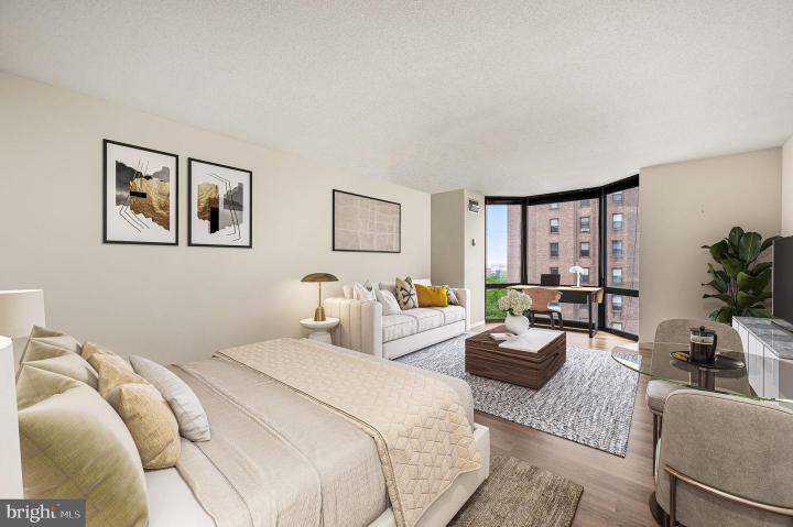 Photo of 2018 Walnut Street 15m