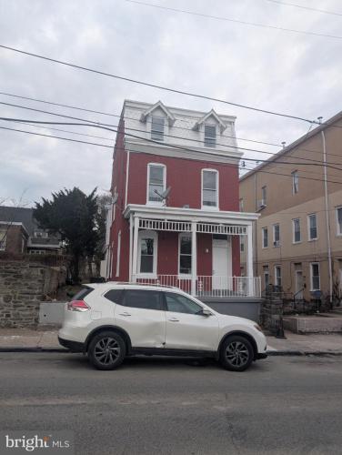 Photo of 39 E Church Lane, Philadelphia PA