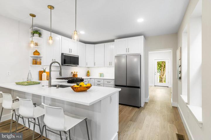 Photo of 486 Shurs Lane