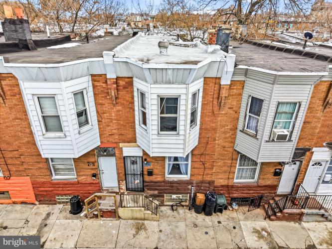 Photo of 3125 Custer Street