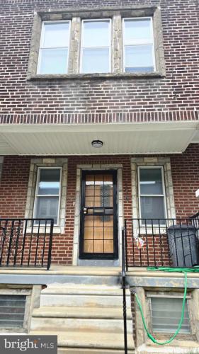 Photo of 174 W Raymond Street