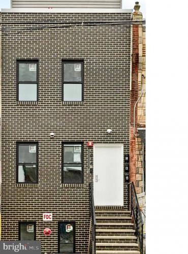 Photo of 913 N 43rd Street, Philadelphia PA