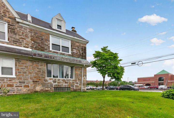 Photo of 800 Unruh Avenue, Philadelphia PA