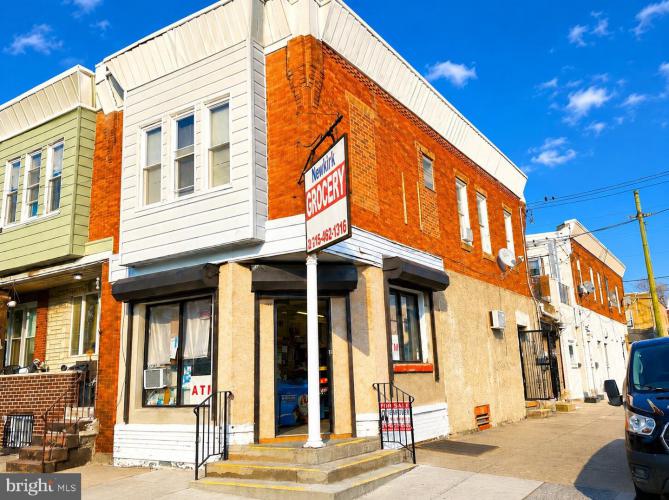 Photo of 1555 S Newkirk Street