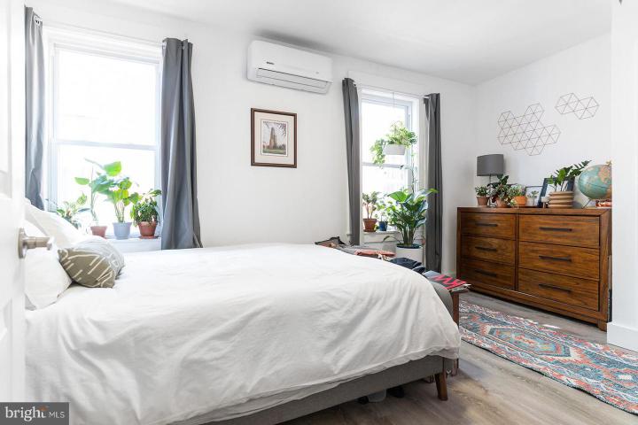 Photo of 125 W Susquehanna Avenue, Philadelphia PA