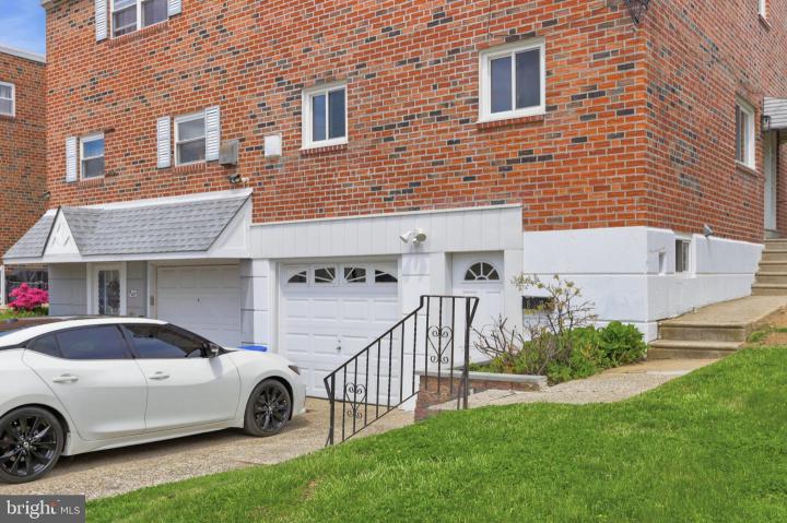 Photo of 819 Bergen Street, Philadelphia PA