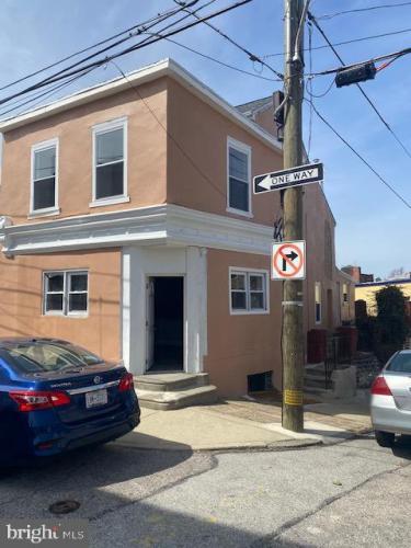 Photo of 182 Dupont Street