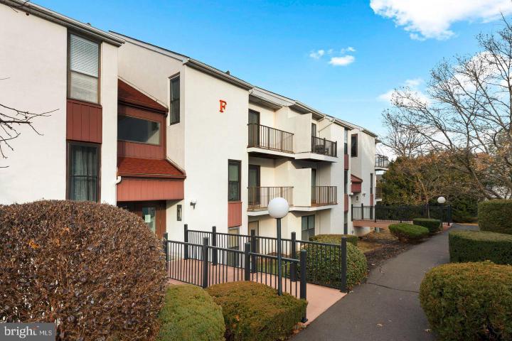 Photo of 301 Byberry Road F16, Philadelphia PA