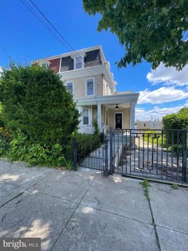 Photo of 315 N 65th Street, Philadelphia PA