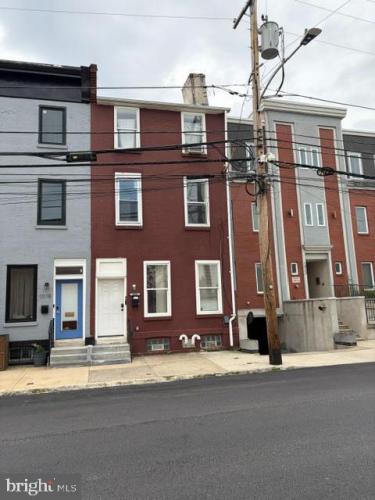 Photo of 1020 Fairmount Avenue, Philadelphia PA