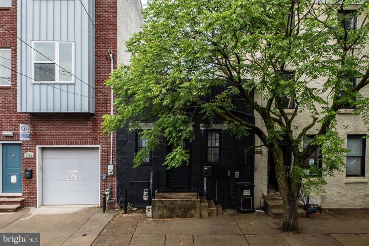 Photo of 2105 E Susquehanna Avenue, Philadelphia PA