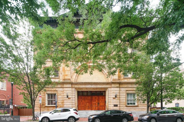 Photo of 802 Locust Street 205