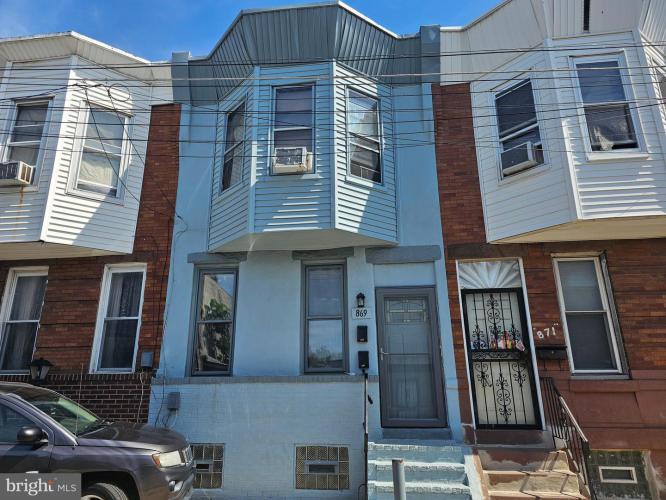 Photo of 869 E Russell Street