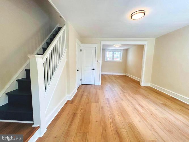 Photo of 923 Edgemore Road, Philadelphia PA