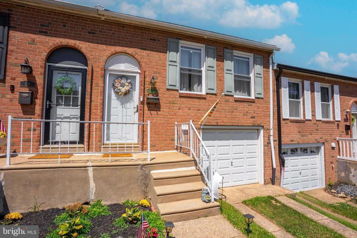Photo of 221 Goodford Road, Philadelphia PA