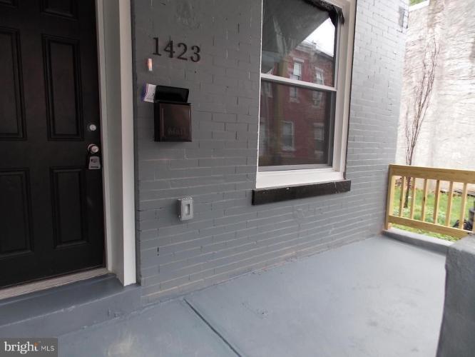 Photo of 1423 S Paxon Street