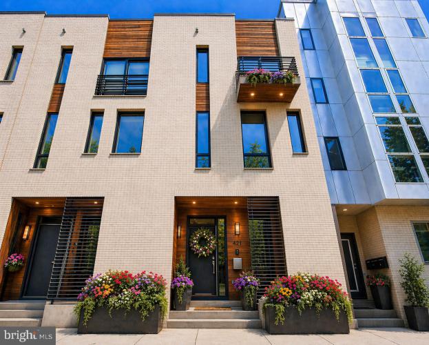 Photo of 421 Wallace Street, Philadelphia PA