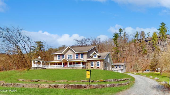 Photo of 104 Masthope Plank Road, Lackawaxen PA