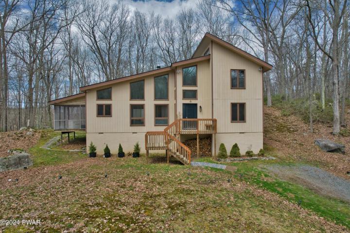 Photo of 106 Stowe Lane, Palmyra PA