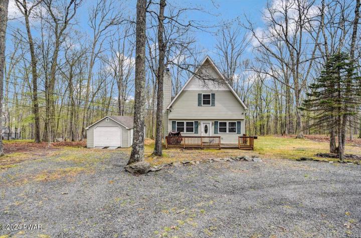 Photo of 252 Upper Independence Drive, Lackawaxen PA