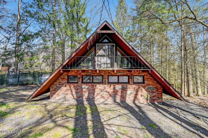 Photo of 209 Waterview Drive, Lackawaxen PA
