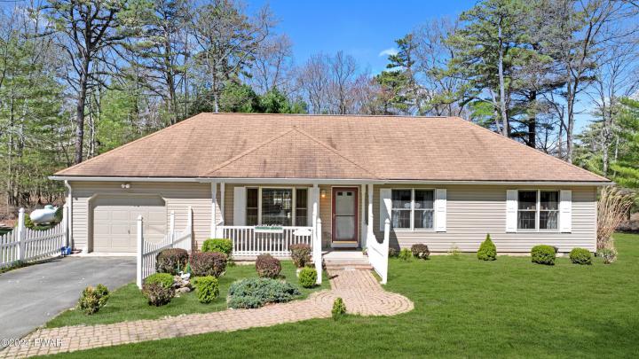 Photo of 125 Squirrel Road, Delaware PA