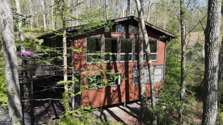 Photo of 800 Dogwood Court, Blooming Grove PA