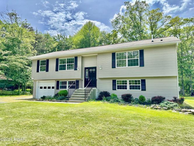 Photo of 226 Lake Drive, Delaware PA