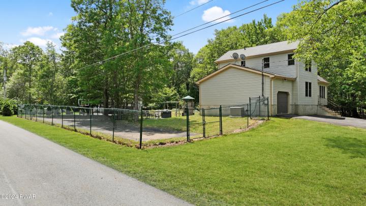 Photo of 112 Glenbrook Drive, Delaware PA