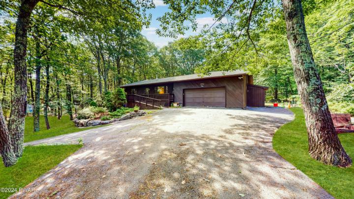 Photo of 105 Long Ridge Road, Blooming Grove PA