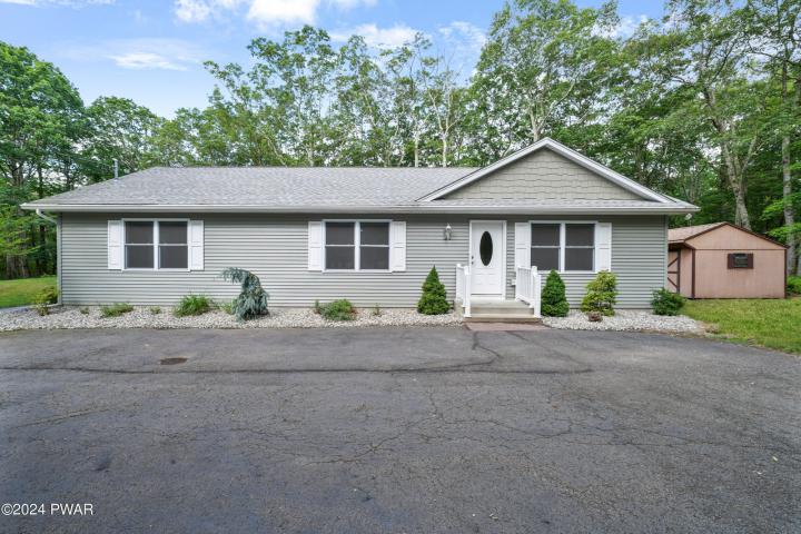 Photo of 107 Rockhill Court, Milford PA