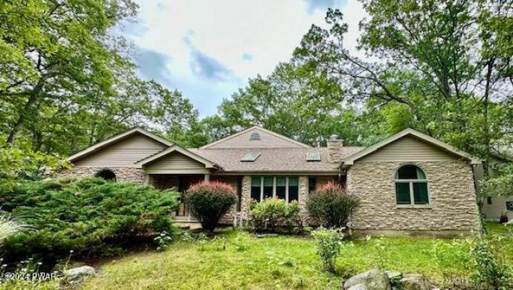 Photo of 802 Paddock Court, Blooming Grove PA