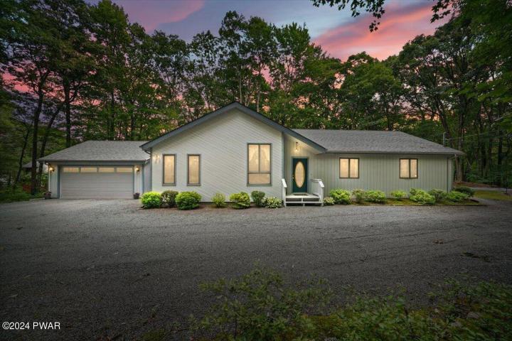 Photo of 114 Blackbirch Lane, Blooming Grove PA