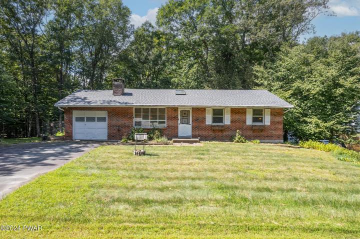 Photo of 105 Redwood Road, Milford PA