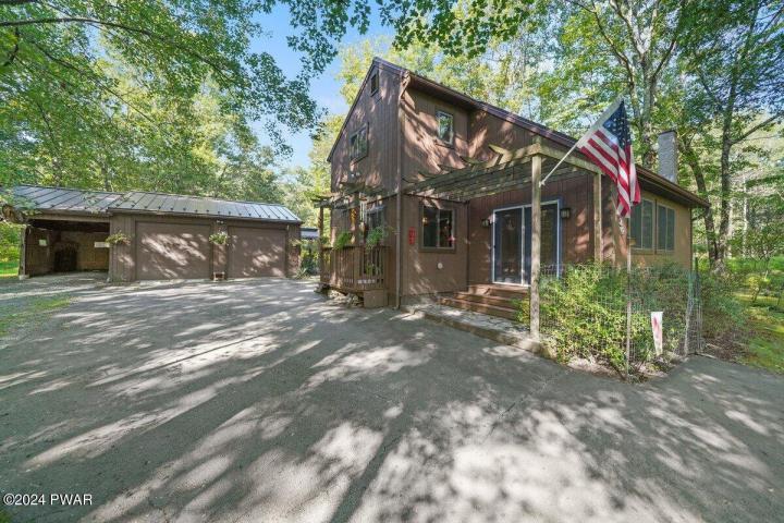 Photo of 127 Hebula Road, Milford PA