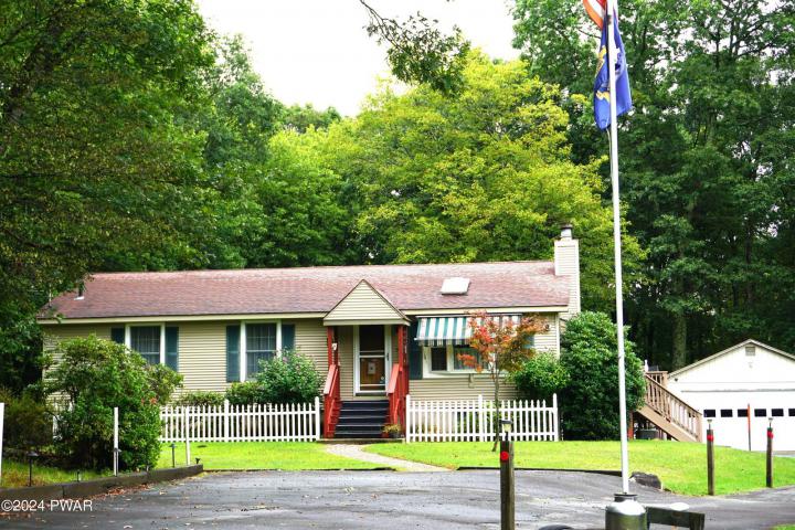 Photo of 135 Overbrook, Milford PA