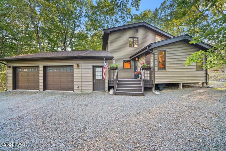 Photo of 126 Granite Drive, Blooming Grove PA